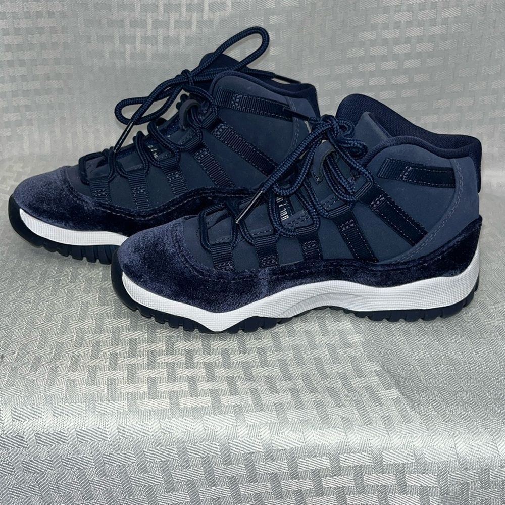NWOT Kid’s Jordan 11 Retro